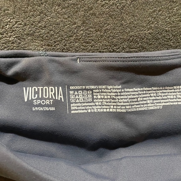 Victoria's Secret Sport Knockout Tights - Picture 3 of 5